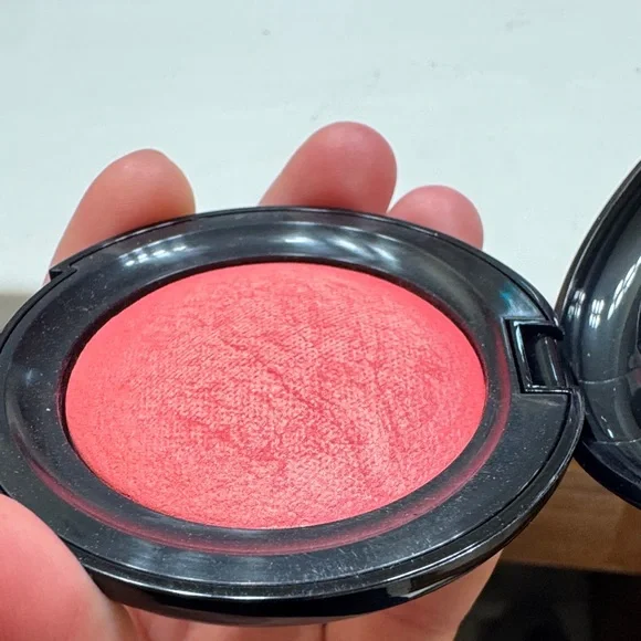 Saie Blush in Bold Coral - Picture 4 of 4